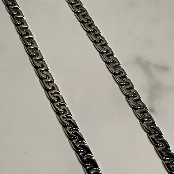 Thick Figaro Chain Stainless Steel Silver Color 24” long Men Women Necklace - Picture 8 of 9